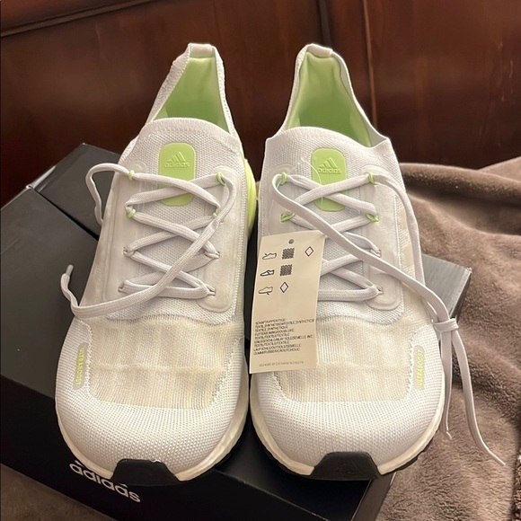 ULTRABOOST Adidas White and Lime Running Shoes main image 10